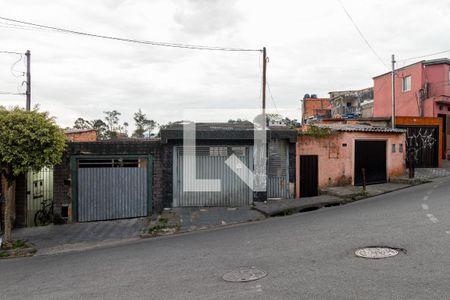 Casa à venda com 100m², 3 quartos e 2 vagas