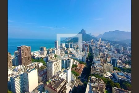 Studio à venda com 58m², 1 quarto e 1 vaga Studio à venda com 58m², 1 quarto e 1 vagaCozinha americana vista