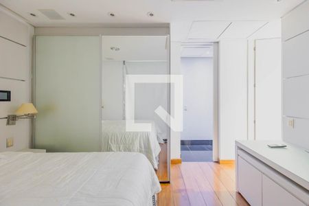 Quarto 1 de apartamento para alugar com 3 quartos, 350m² em Cerqueira César, São Paulo