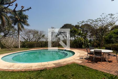 Casa para alugar com 550m², 4 quartos e NaN vagasÁrea comum - Piscina