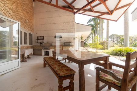 Casa para alugar com 550m², 4 quartos e NaN vagasÁrea comum - Churrasqueira