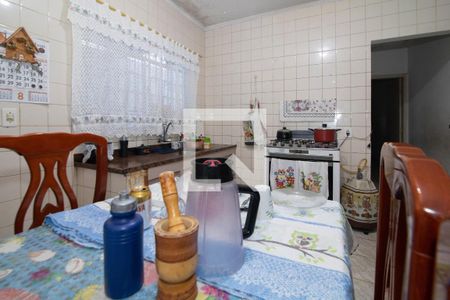 Casa à venda com 215m², 3 quartos e sem vaga