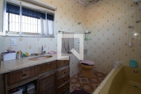 Casa à venda com 215m², 3 quartos e sem vaga