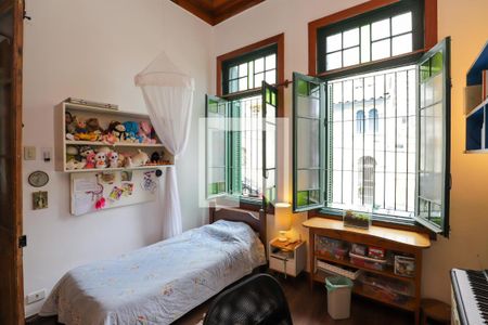 Casa à venda com 280m², 3 quartos e 2 vagas