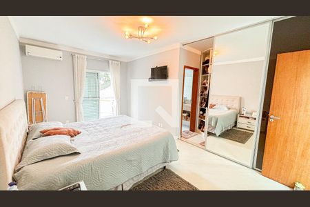 Casa à venda com 120m², 3 quartos e 5 vagas Casa à venda com 120m², 3 quartos e 5 vagassuíte