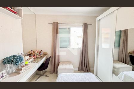 Casa à venda com 120m², 3 quartos e 5 vagas Casa à venda com 120m², 3 quartos e 5 vagasQuarto 2