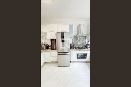 Casa à venda com 120m², 3 quartos e 5 vagas Casa à venda com 120m², 3 quartos e 5 vagasCozinha