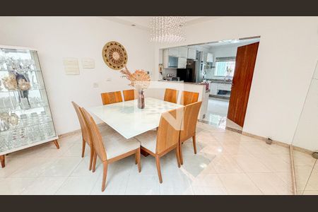 Casa à venda com 120m², 3 quartos e 5 vagas Casa à venda com 120m², 3 quartos e 5 vagasSala de Estar - Sala de Jantar