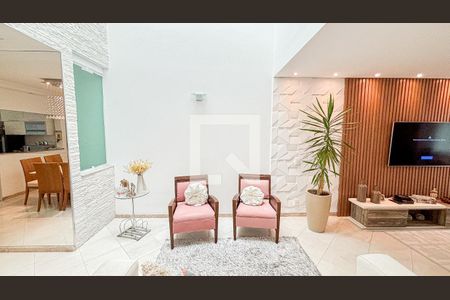 Casa à venda com 120m², 3 quartos e 5 vagas Casa à venda com 120m², 3 quartos e 5 vagasSala de Estar - Sala de Jantar