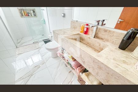 Casa à venda com 120m², 3 quartos e 5 vagas Casa à venda com 120m², 3 quartos e 5 vagasBanheiro da Suíte