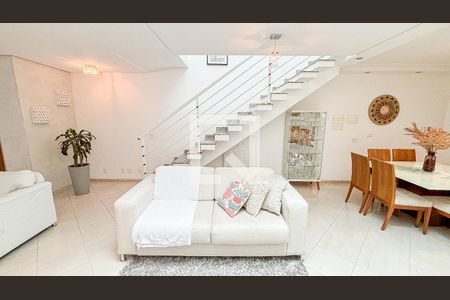 Casa à venda com 120m², 3 quartos e 5 vagas Casa à venda com 120m², 3 quartos e 5 vagasSala de Estar - Sala de Jantar