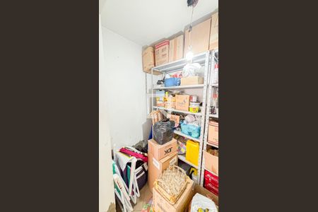 Casa à venda com 120m², 3 quartos e 5 vagas Casa à venda com 120m², 3 quartos e 5 vagasGaragem - Despensa