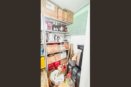 Casa à venda com 120m², 3 quartos e 5 vagas Casa à venda com 120m², 3 quartos e 5 vagasGaragem - Despensa