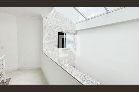 Casa à venda com 120m², 3 quartos e 5 vagas Casa à venda com 120m², 3 quartos e 5 vagasCorredor
