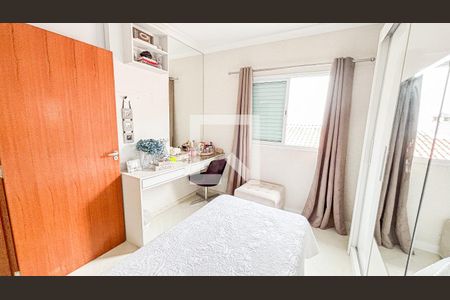 Casa à venda com 120m², 3 quartos e 5 vagas Casa à venda com 120m², 3 quartos e 5 vagasQuarto 2