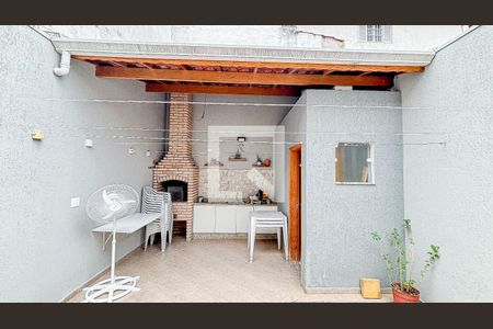 Casa à venda com 120m², 3 quartos e 5 vagas Casa à venda com 120m², 3 quartos e 5 vagasQuintal
