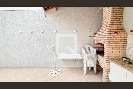 Casa à venda com 120m², 3 quartos e 5 vagas Casa à venda com 120m², 3 quartos e 5 vagasQuintal - Churrasqueira