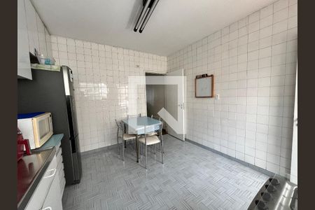 Casa à venda com 80m², 2 quartos e 2 vagasCozinha