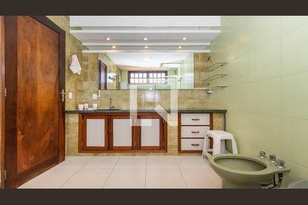 Casa à venda com 350m², 6 quartos e 5 vagas