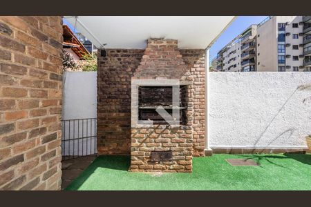 Casa à venda com 350m², 6 quartos e 5 vagas