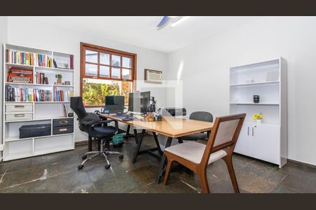 Casa à venda com 350m², 6 quartos e 5 vagas