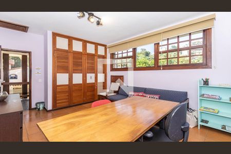 Casa à venda com 350m², 6 quartos e 5 vagas