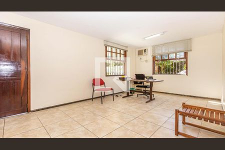 Casa à venda com 350m², 6 quartos e 5 vagas
