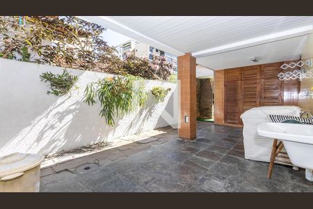 Casa à venda com 350m², 6 quartos e 5 vagas