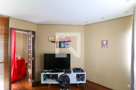 Apartamento à venda com 196m², 4 quartos e 3 vagas Apartamento à venda com 196m², 4 quartos e 3 vagasEscritório