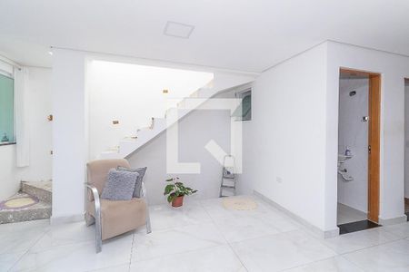 Casa à venda com 223m², 2 quartos e 6 vagas