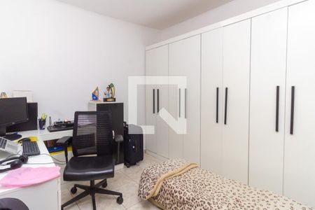 Casa à venda com 350m², 2 quartos e 1 vaga Casa à venda com 350m², 2 quartos e 1 vagaQuarto