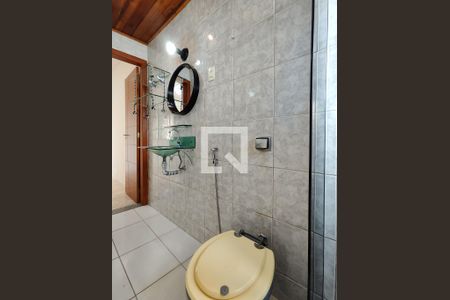 Casa à venda com 150m², 4 quartos e 2 vagas Casa à venda com 150m², 4 quartos e 2 vagasBanheiro do Quarto 2