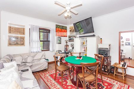 Casa à venda com 200m², 3 quartos e 4 vagas