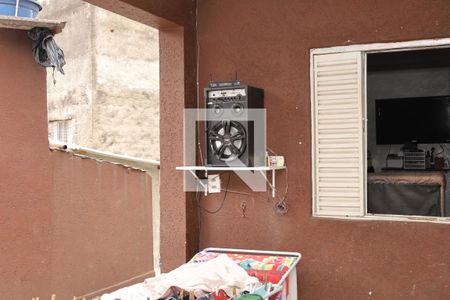 Casa à venda com 170m², 2 quartos e 1 vagaGaragem