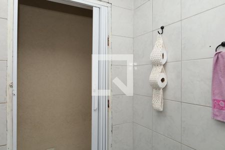 Casa à venda com 170m², 2 quartos e 1 vagaBanheiro