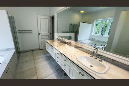 Casa à venda com 396m², 4 quartos e 5 vagas