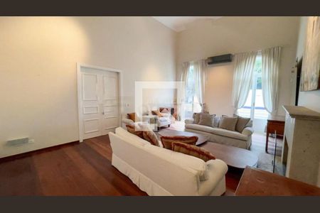Casa à venda com 396m², 4 quartos e 5 vagas