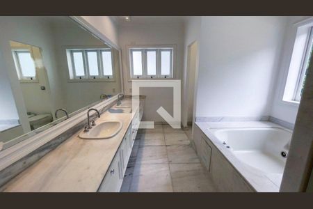 Casa à venda com 396m², 4 quartos e 5 vagas
