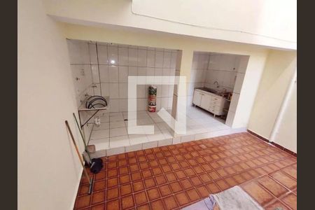 Casa à venda com 93m², 3 quartos e 2 vagas