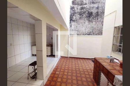 Casa à venda com 93m², 3 quartos e 2 vagas