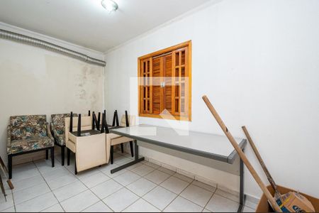 Casa à venda com 240m², 3 quartos e 5 vagas