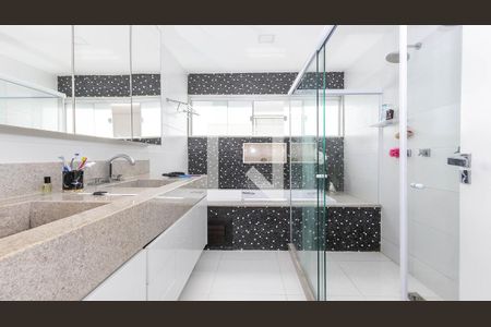 Casa à venda com 420m², 3 quartos e 3 vagas