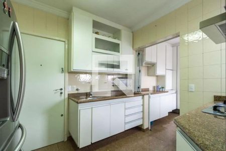 Apartamento à venda com 154m², 4 quartos e 3 vagas