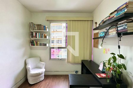 Quarto 01 de apartamento à venda com 3 quartos, 135m² em Copacabana, Rio de Janeiro