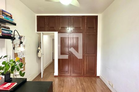 Quarto 01 de apartamento à venda com 3 quartos, 135m² em Copacabana, Rio de Janeiro