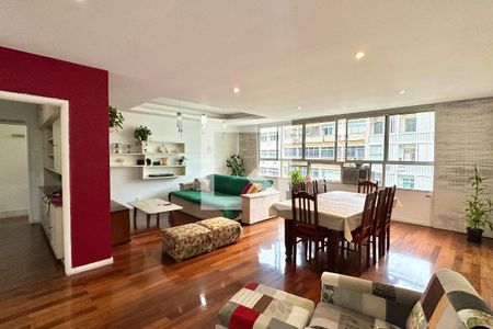 Sala de apartamento à venda com 3 quartos, 135m² em Copacabana, Rio de Janeiro