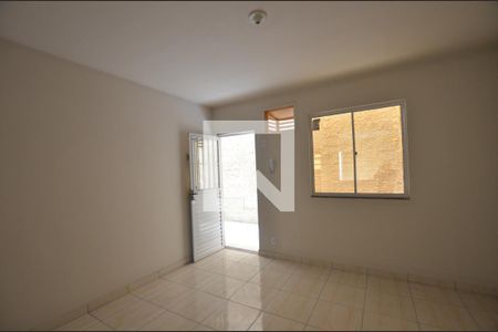 Sala /Quarto  de apartamento para alugar com 1 quarto, 25m² em Cordovil, Rio de Janeiro