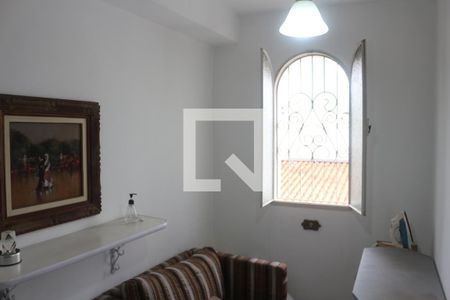 Casa à venda com 280m², 3 quartos e 3 vagasEscritório