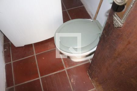 Casa à venda com 280m², 3 quartos e 3 vagasBanheiro 2