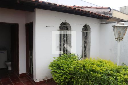 Casa à venda com 280m², 3 quartos e 3 vagasQuarto de Serviço